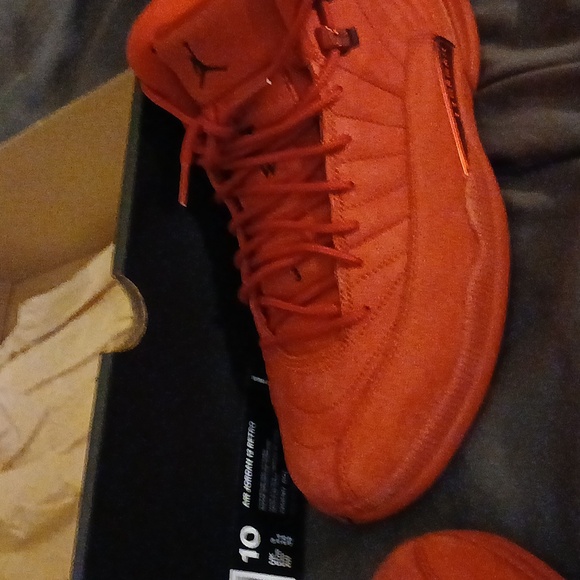 Jordan 12 size 10 all red - Picture 2 of 2